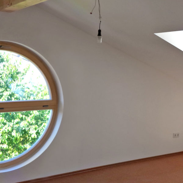 Rundfenster aus Holz