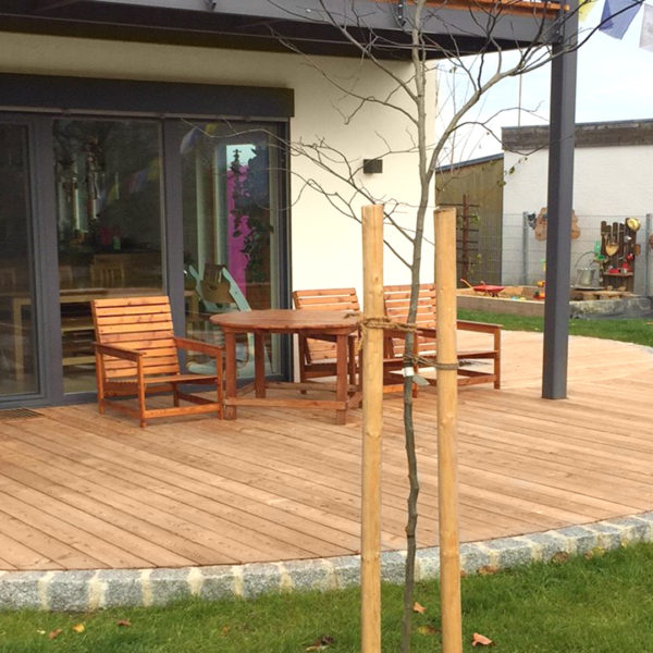 Terrassenboden Lärche massiv mit Bogen